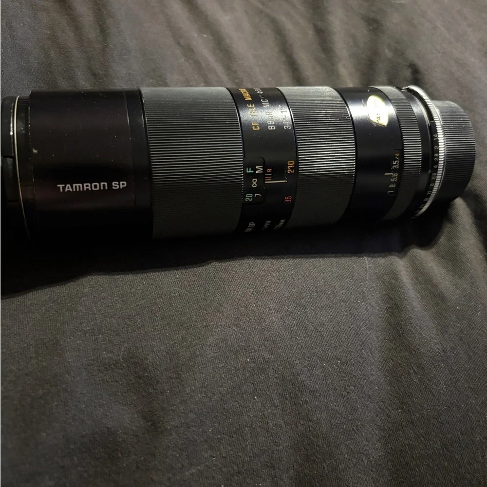 Minolta XG-1 35mm Film Camera w/50mm Lens ( 1978 ) & Tamron SP 70 210mm.